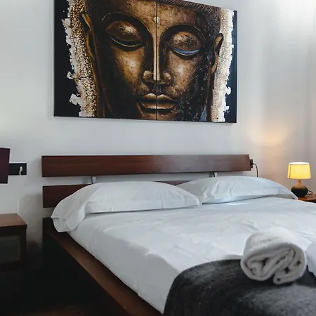 Santa Croce 23, Solo 8 Minuti Dal Duomo Appartement