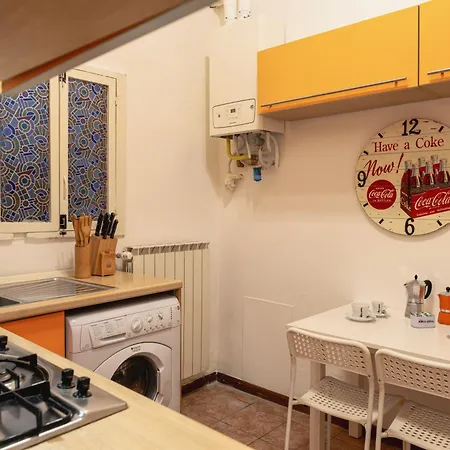 Santa Croce 23, Solo 8 Minuti Dal Duomo Apartment